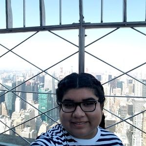 Meet your Posher, Leslie